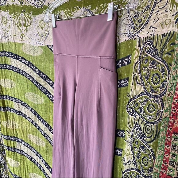 Athleta Mauve Salutation Stash High Rise Flare Size Extra Small - Picture 6 of 14